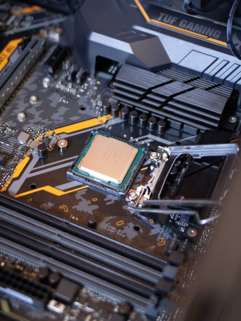 Как M6 променя новия Mac mini спрямо модела с M4